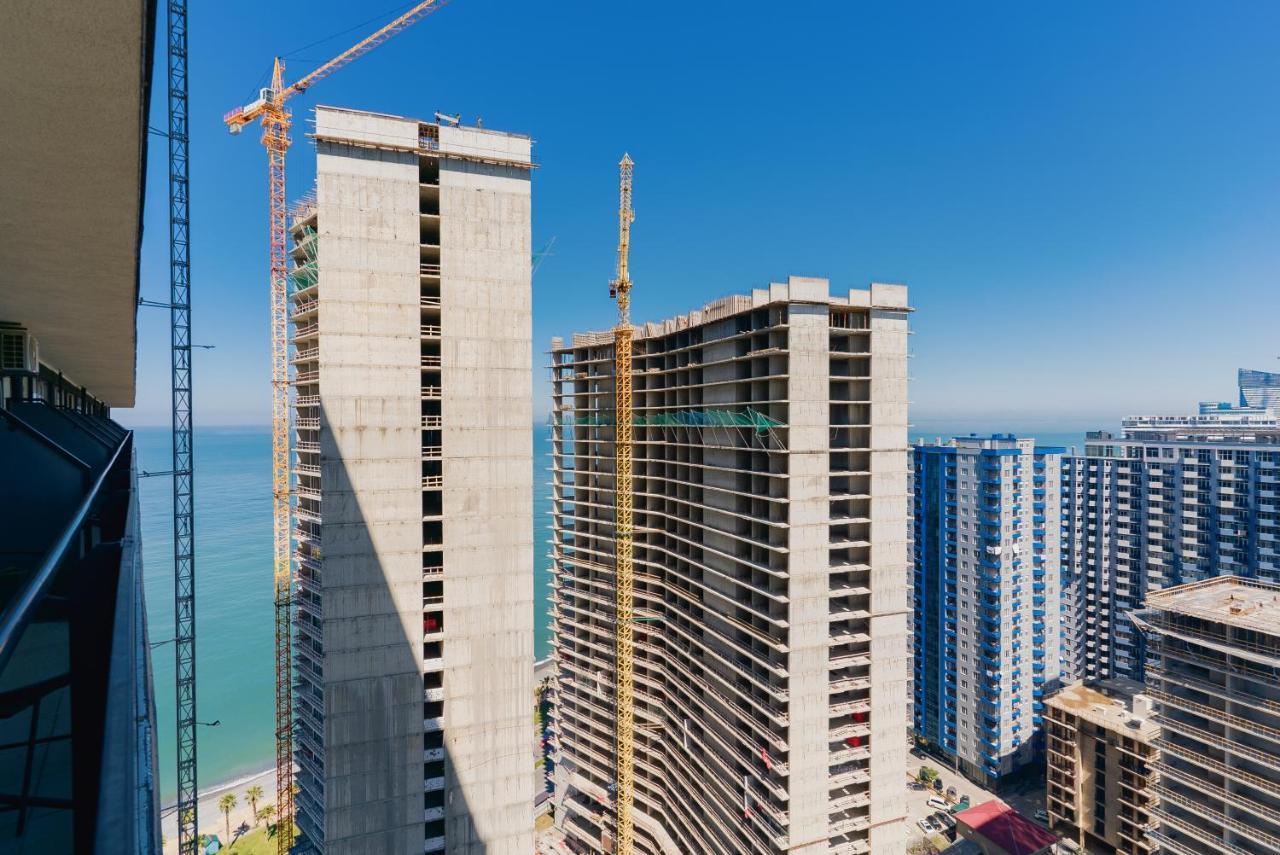 Beach Tower By G-Point Батумі Екстер'єр фото